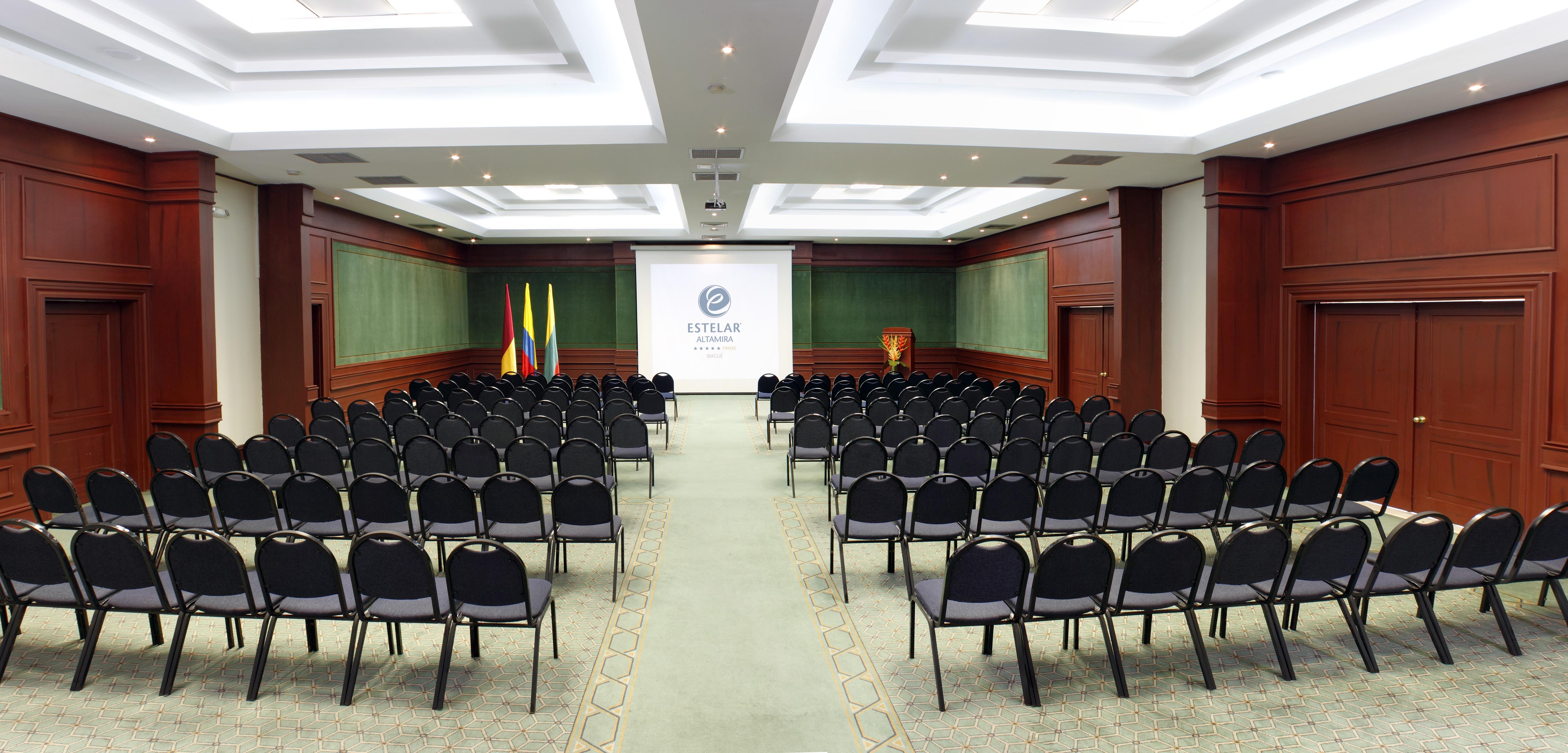 Hotel Estelar Altamira Ибаге Экстерьер фото The auditorium of the university