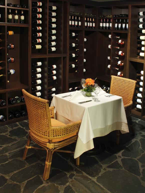 Hotel Estelar Altamira Ибаге Экстерьер фото Wine cellar at the hotel